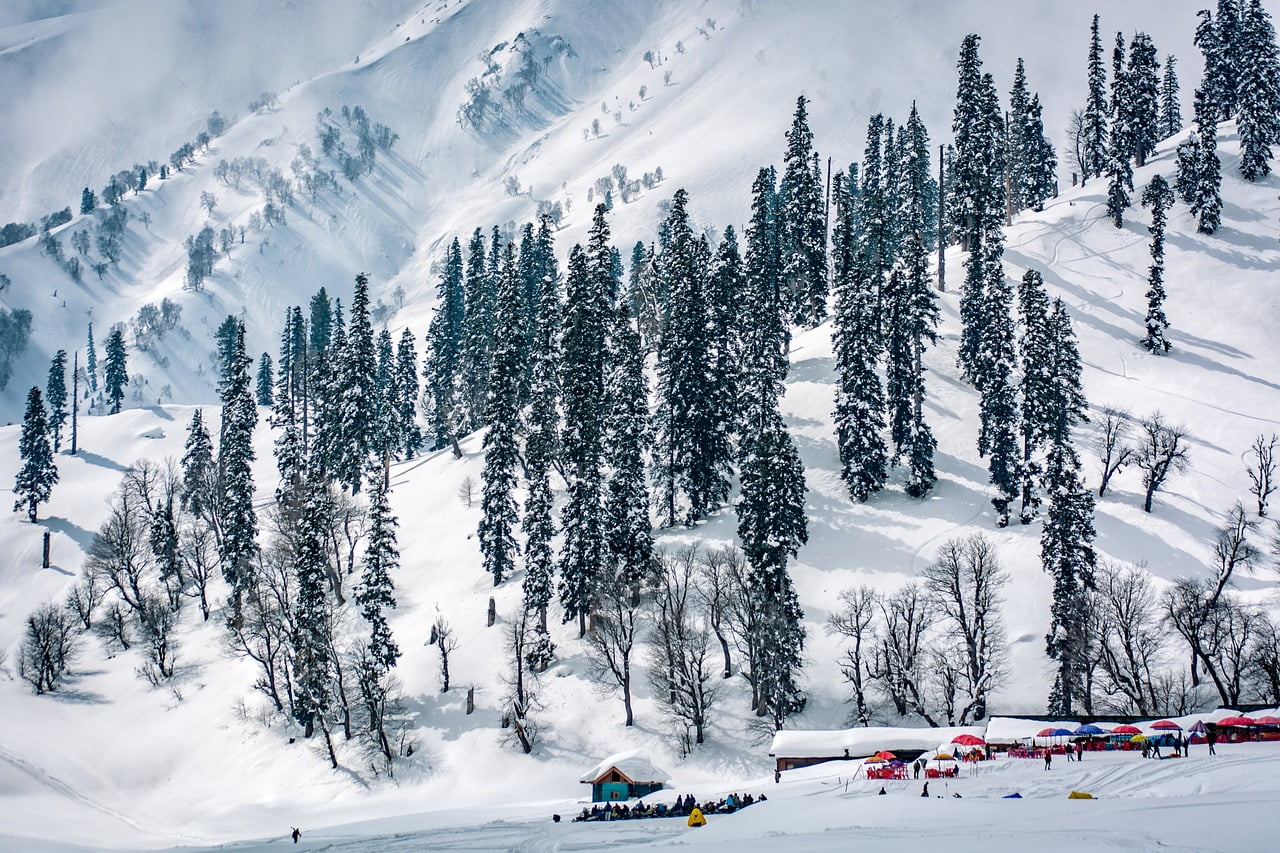 Kashmir Vallery kashmir-valley-snow